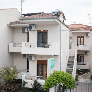 κάντε κράτηση εδώ