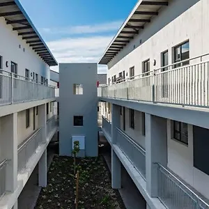 κάντε κράτηση εδώ
